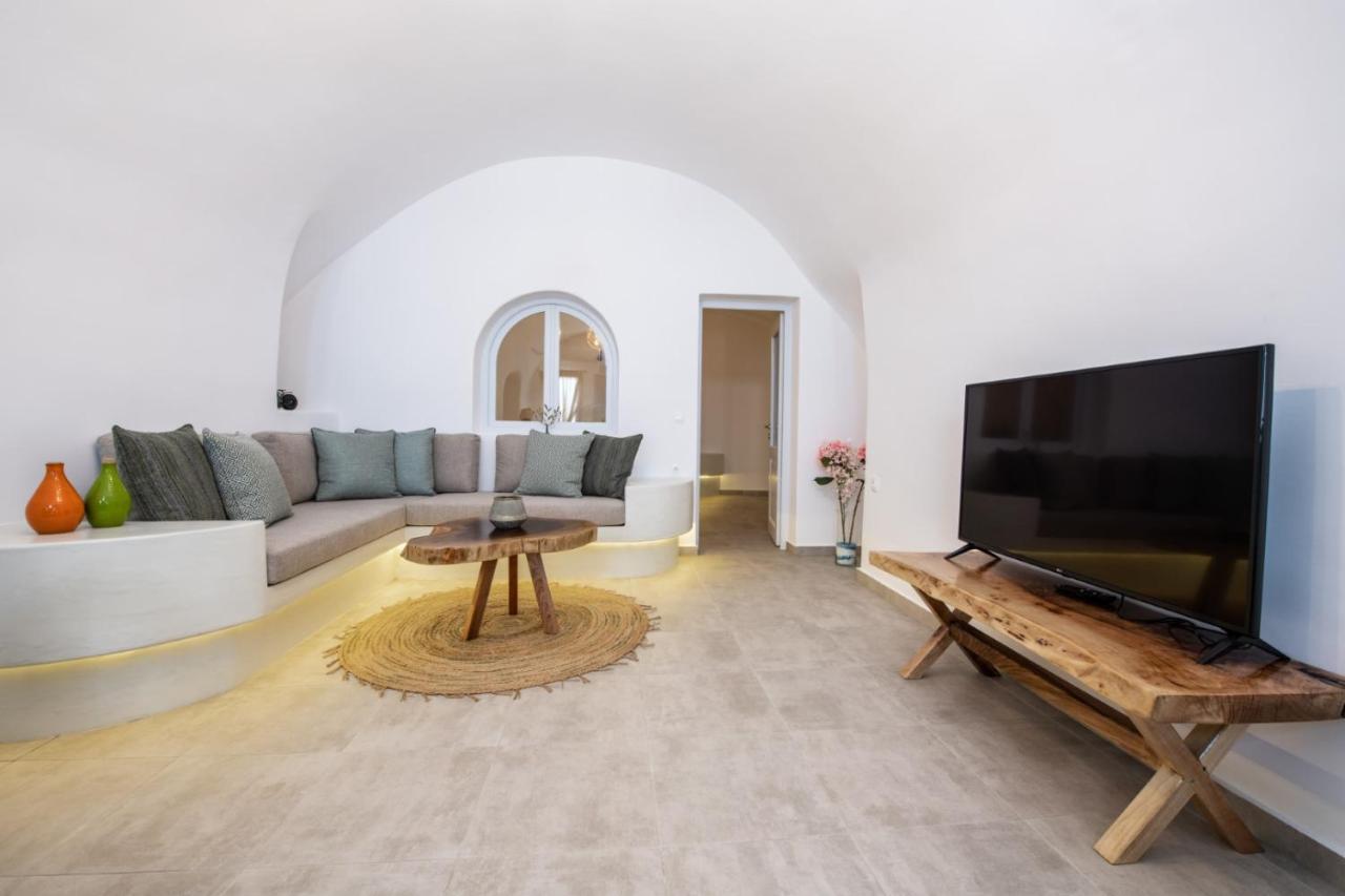Sun Angelos Oia - Luxury Cave Suites Bagian luar foto