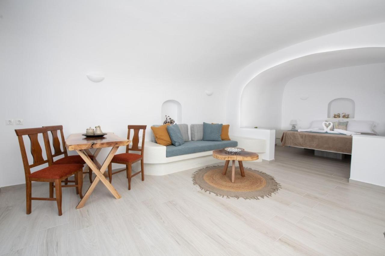 Sun Angelos Oia - Luxury Cave Suites Bagian luar foto
